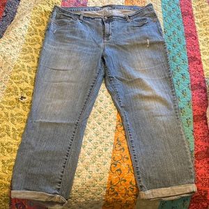 Old Navy cropped jeans. Women’s size 16 Reg.